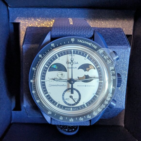 Swatch × Omega BIOCERAMIC MOONSWATCH Mission to Earthphase Gold - Picture 2 of 9